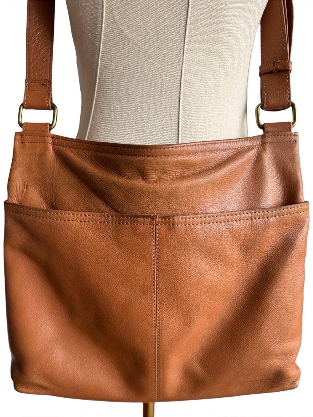 Soft Well Loved Leather Crossbody Bag Camel Brown Large Tommy Bahama Purse